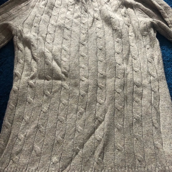 Women’s LOFT Beige sweater with gold shimmer - Picture 7 of 8